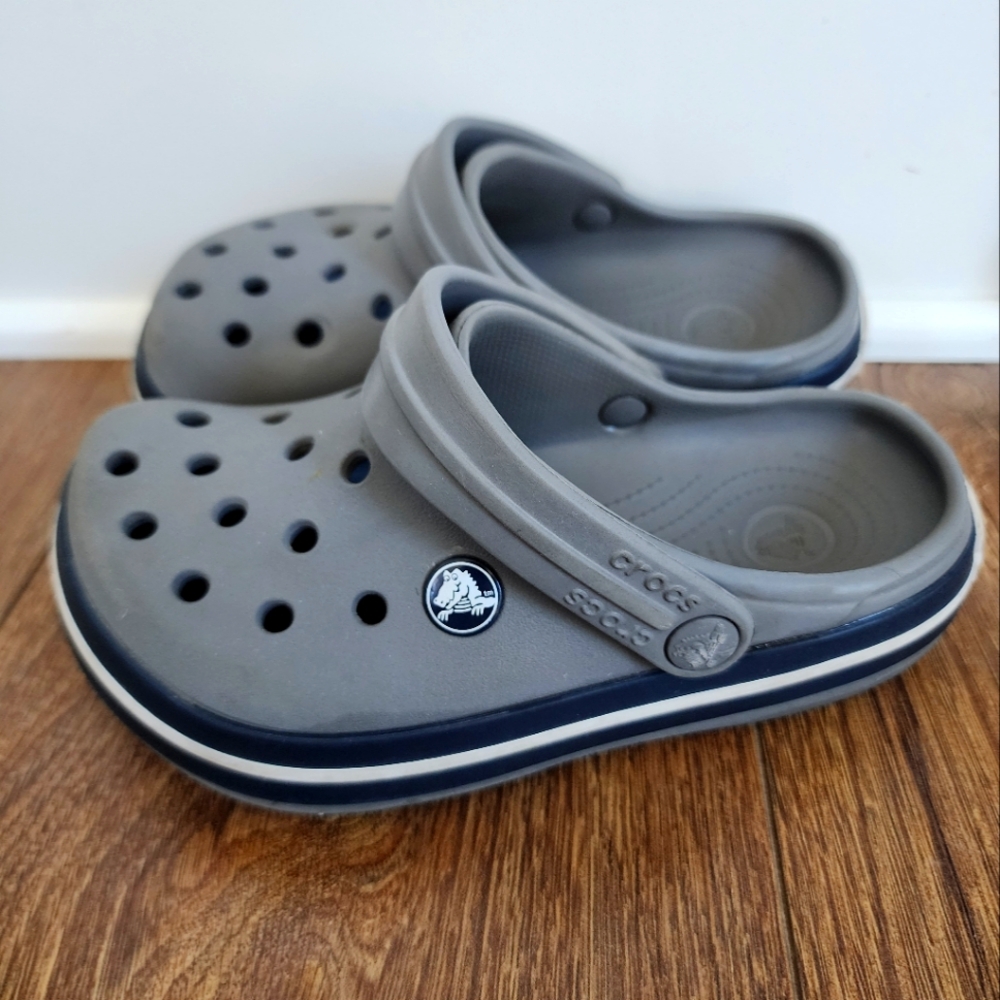 Little boys gray crocband CROCS J1